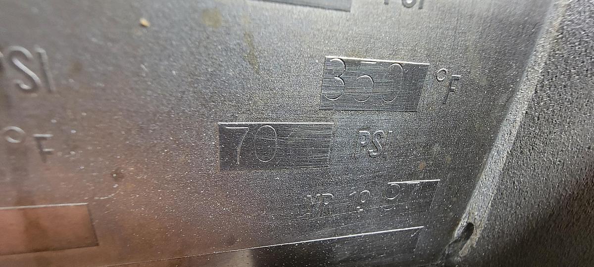 Used 100 CU. FT. APV BAKER PERKINS BLENDER - S/S