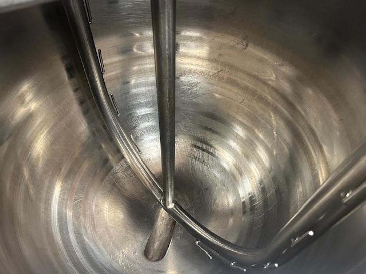 Refurbished 100 GALLON GROEN SELF-CONTAINED SINGLE MOTION KETTLES (3)