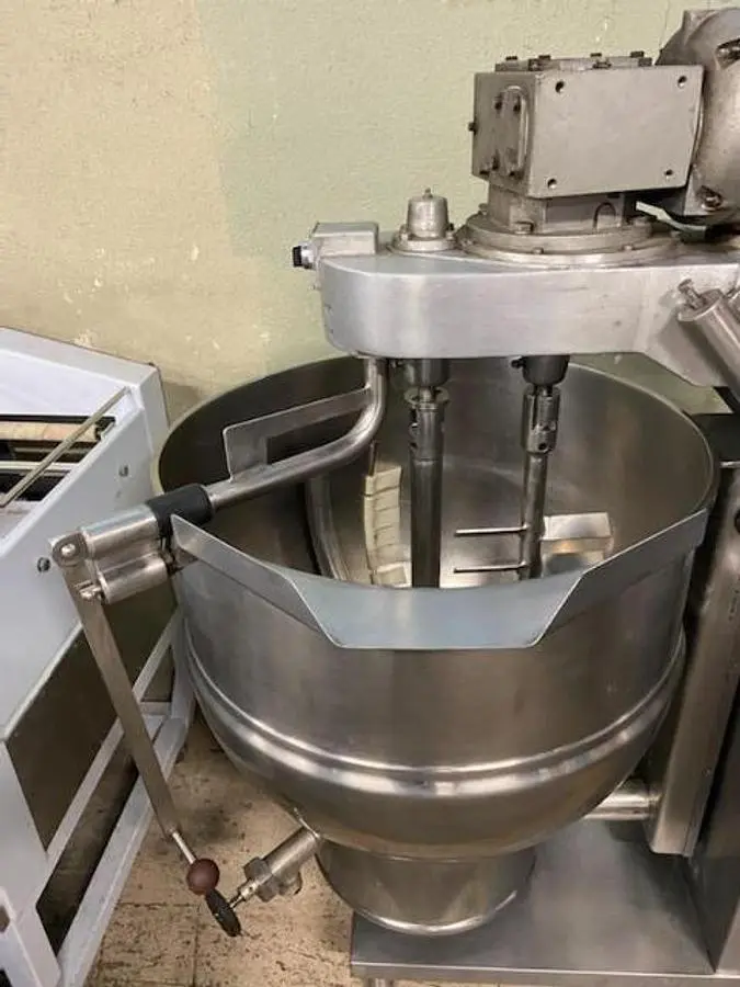 Used 60 GALLON SELF-CONTAINED (ELECTRIC) TWIN ACTION GROEN KETTLE
