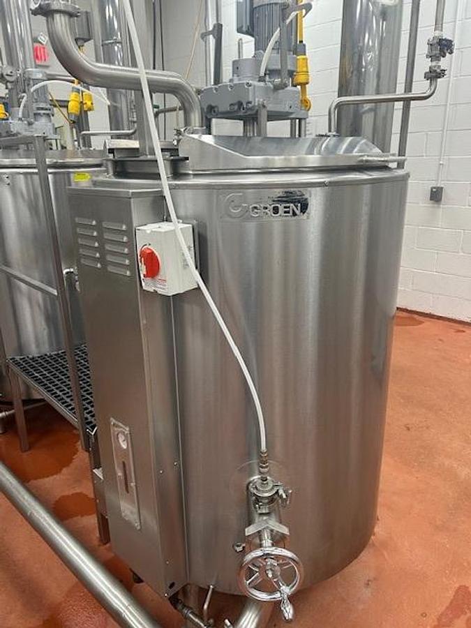 Refurbished 100 GALLON GROEN SELF-CONTAINED SINGLE MOTION KETTLES (3)