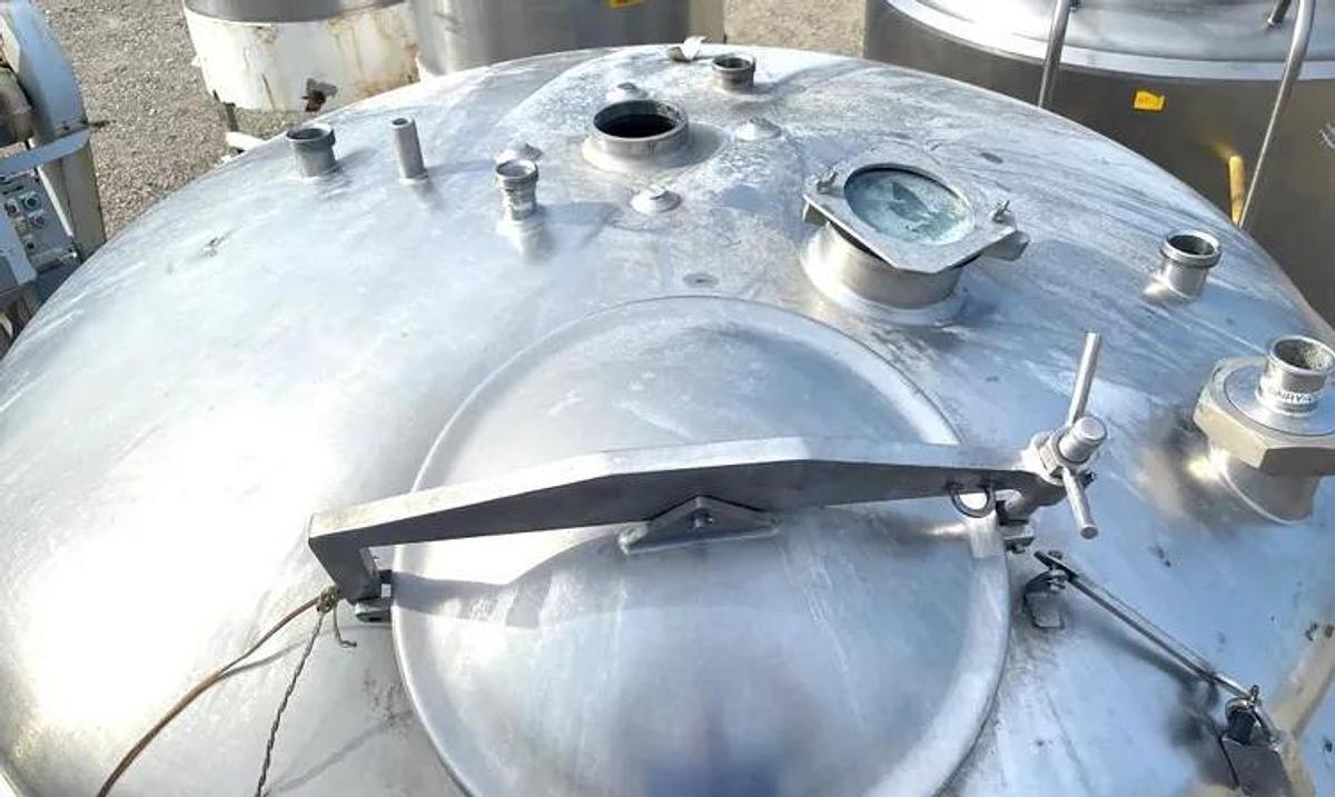 Used 1200 GALLON ST. REGIS TANK - SANITARY S/S - JACKETED
