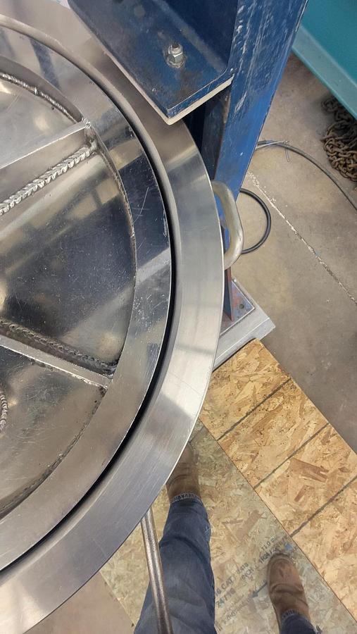 Used DISCHARGE RAM PRESS FOR 40 GALLON ROSS MIX CANS