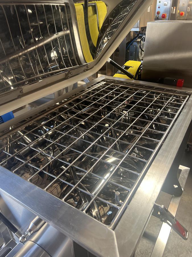 NEW 5 CU. FT. DOUBLE RIBBON BLENDER - S/S - 4 HP - 220V