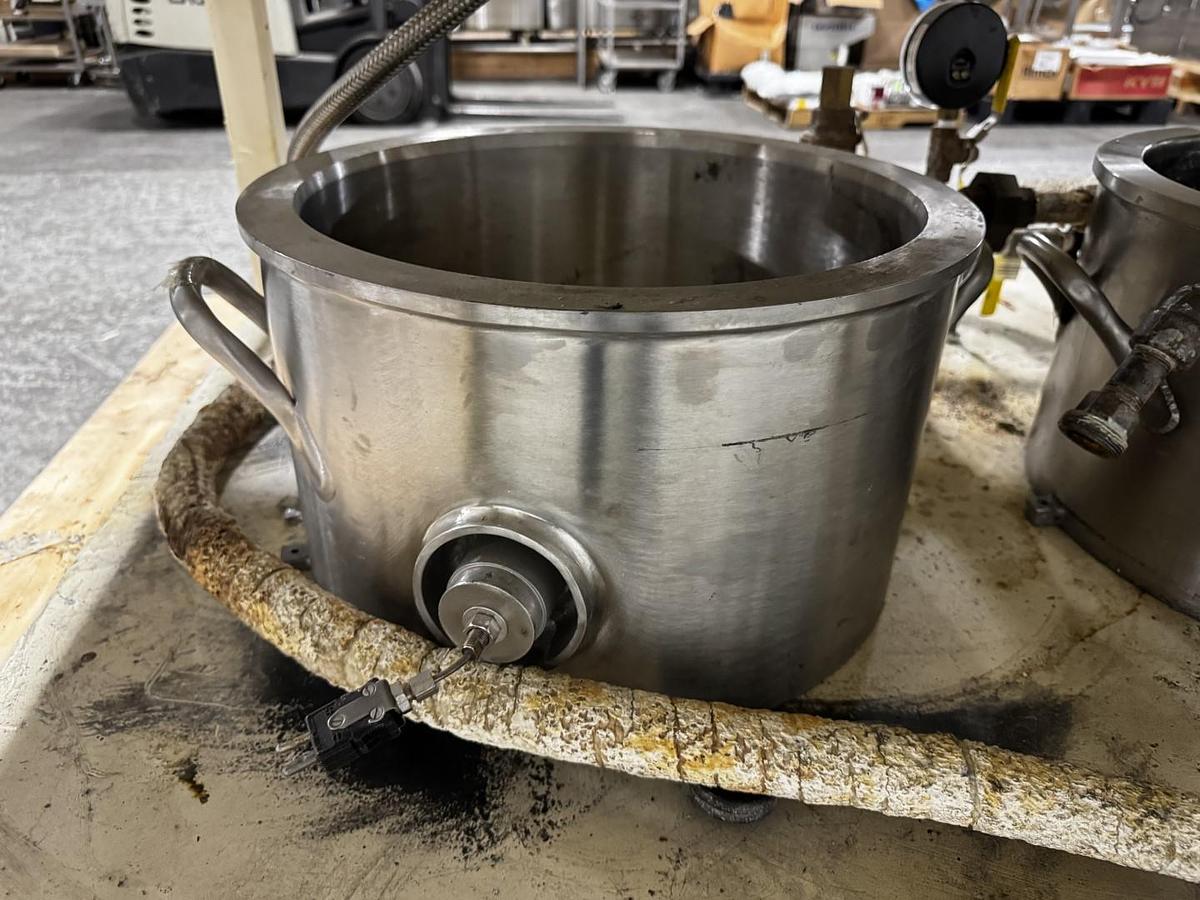 Used 4 GALLON ROSS DOUBLE PLANETARY MIXER - S/S - VACUUM - JACKETED