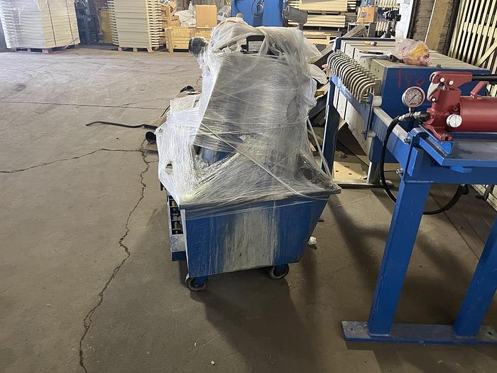 Used 3 CU. FT. MET-CHEM FILTER PRESS - 470 MM - C.G.R.