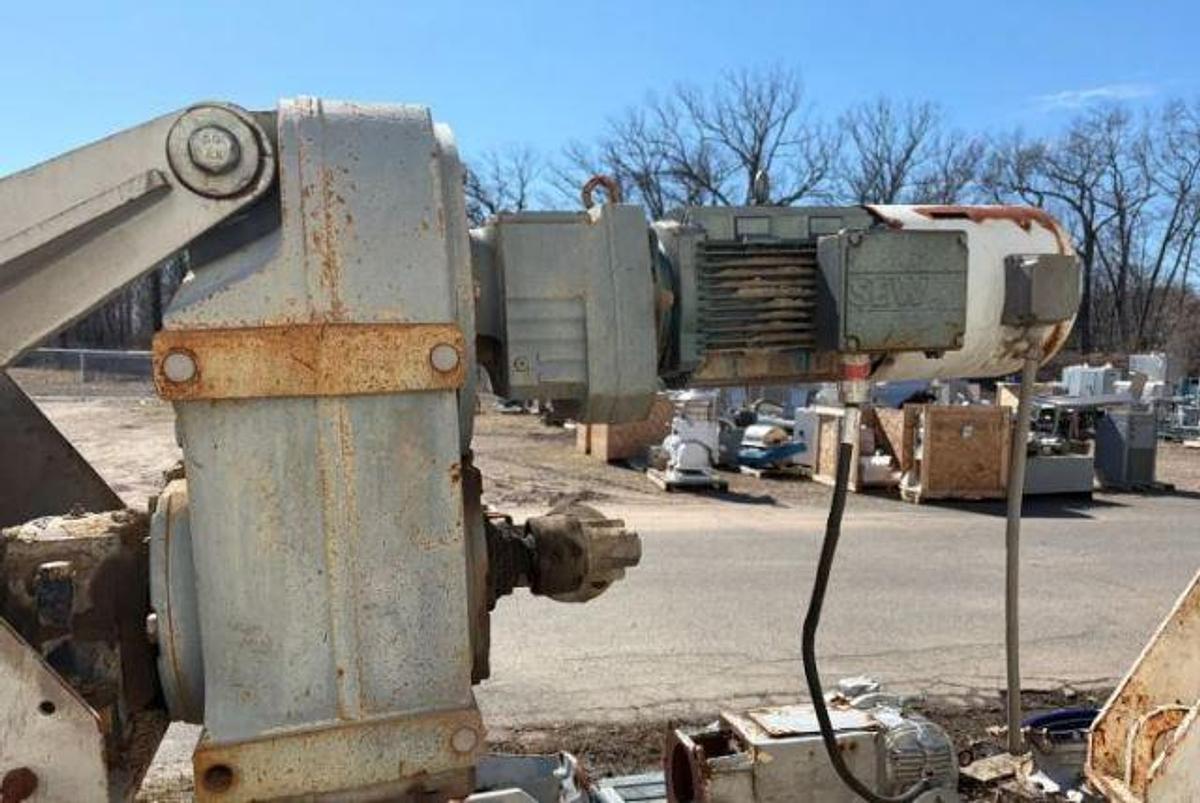 Used 25.6" x 30'8" SINGLE SCREW JACKETED COOLING SCREW - C/S