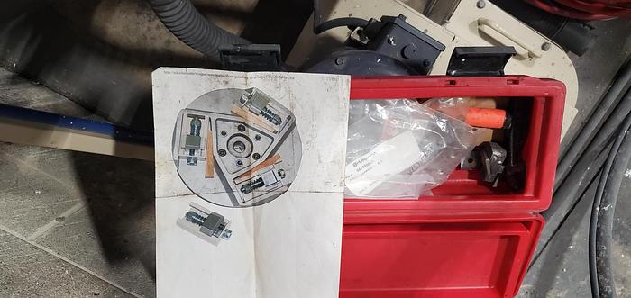 Used EDCO 2-DISC CONCRETE FLOOR GRINDER