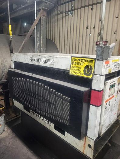 Used 25 HP GARDNER DENVER ELECTRO-SCREW AIR COMPRESSOR