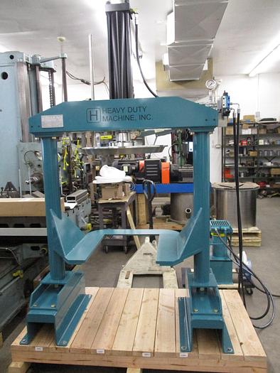 NEW 40 GALLON DISCHARGE RAM SYSTEM FOR DOUBLE PLANETARY MIXER