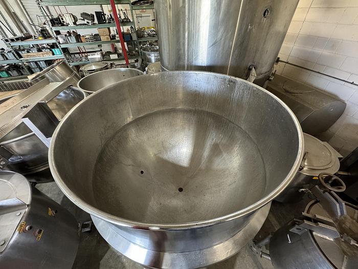 Refurbished 350 GALLON HAMILTON KETLLE - WITH NEW SINGLE MOTION AGITATION - S/S - 60 PSI JACKET