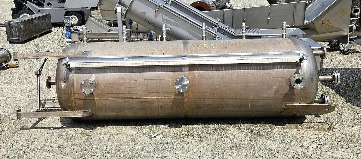 Used 450 GALLON VERTICAL VESSEL - T-316L S/S - 100 PSI/FV