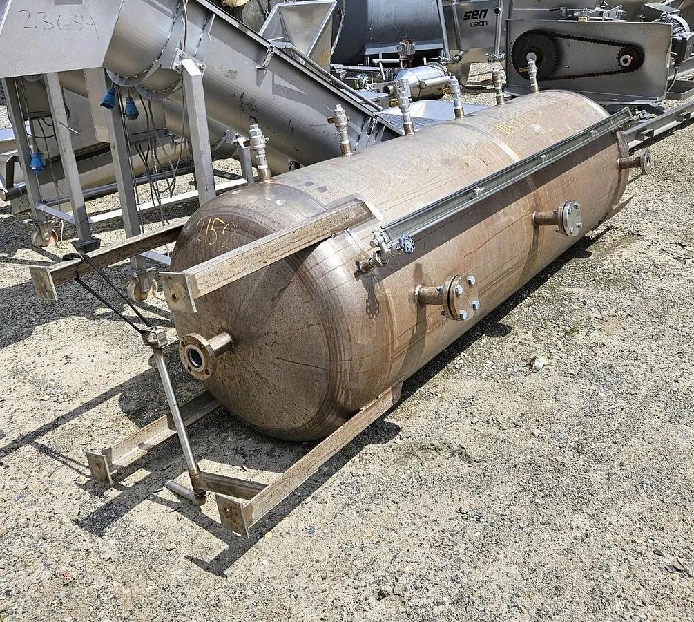Used 450 GALLON VERTICAL VESSEL - T-316L S/S - 100 PSI/FV