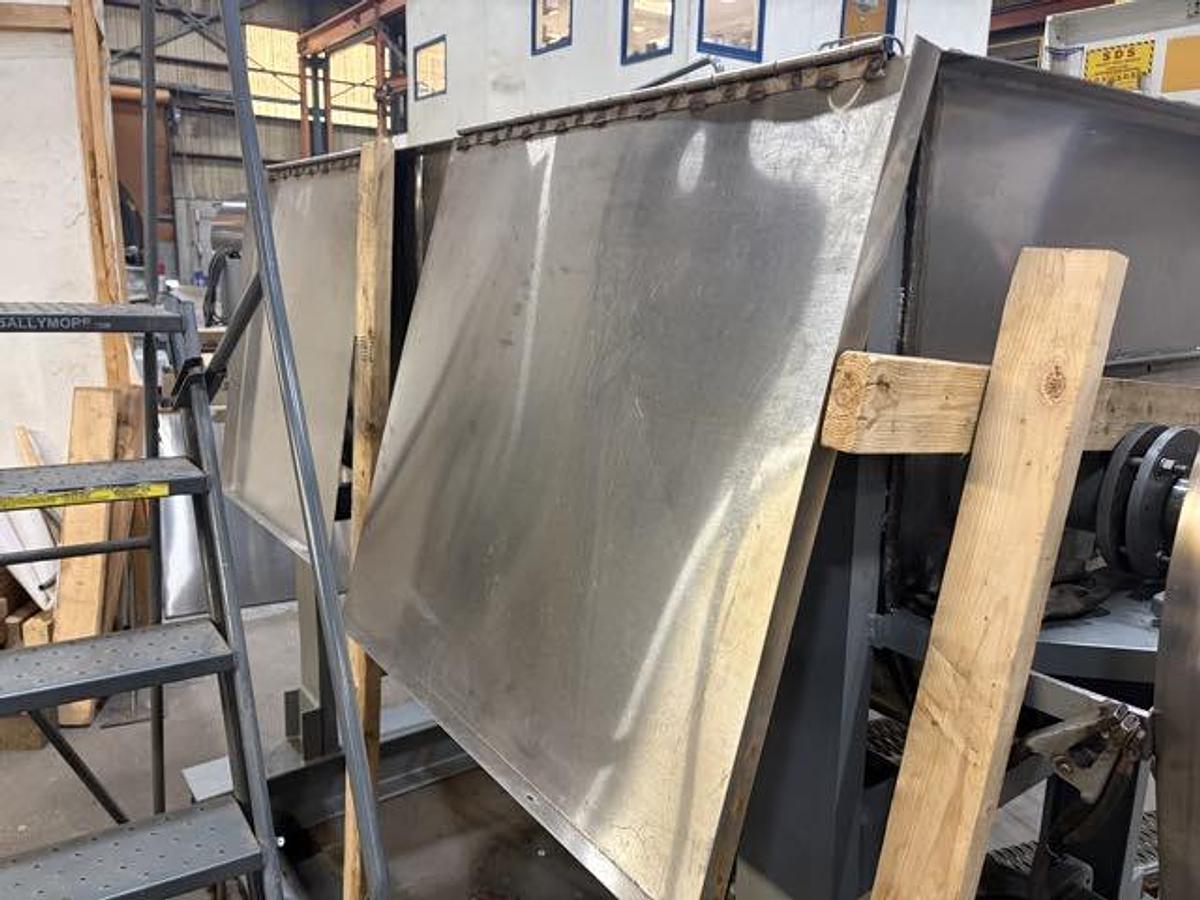 Used 30 CU. FT. DOUBLE RIBBON BLENDER - S/S - 10 HP