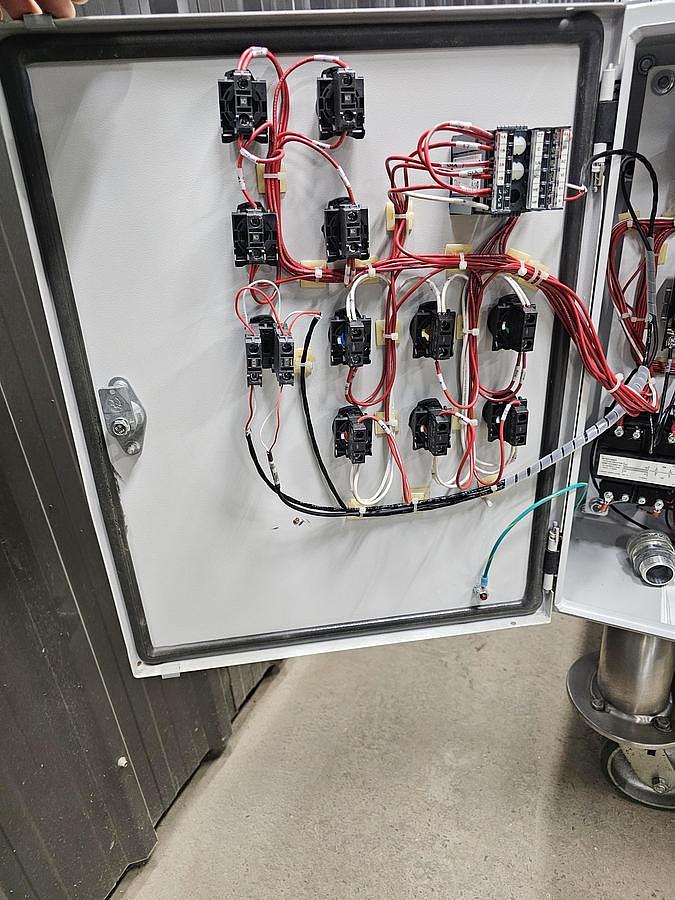 Used 50 GALLON LEE DOUBLE MOTION VACUUM KETTLE WITH MOKON HEATER