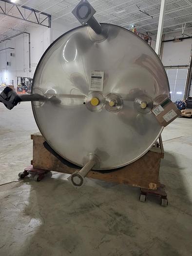 Used 2500 GALLON JACKETED POLISHED SANITARY TANK