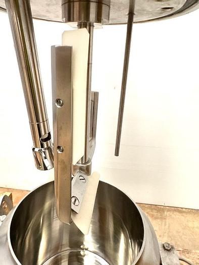 Used 3 LITER ESCO LABOR DUAL AGITATED LAB VACUUM MIXER - S/S - VACUUM - JACKETED