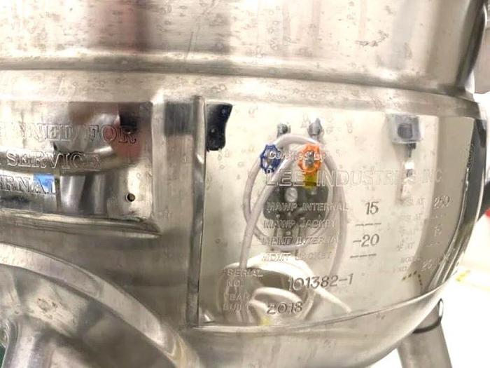 Used 5 GALLON (20 LITER) LEE TRI-MIX TURBO SHEAR TRIPLE MOTION VACUUM KETTLE - S/S - VACUUM - JACKETED