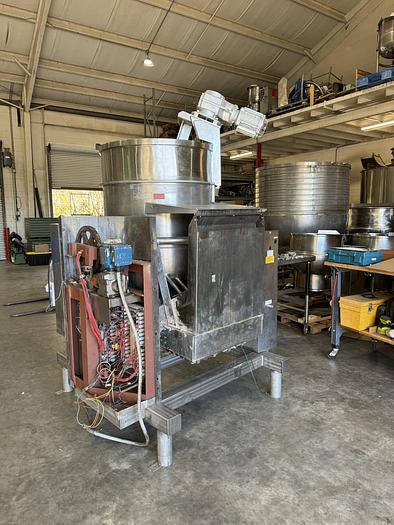 Refurbished 100 GALLON GROEN SELF CONTAINED - GAS FIRED KETTLE - SINGLE MOTION AGITATION - TILT