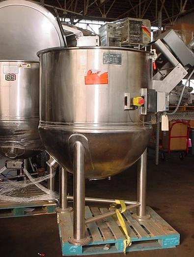 Used 200 GALLON LEE METAL S/S JACKETED KETTLE WITH AN ANGLED SWEEP AGITATOR