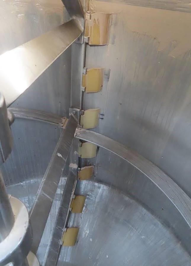 Used 400 GALLON MIX TANK - S/S - JACKETED