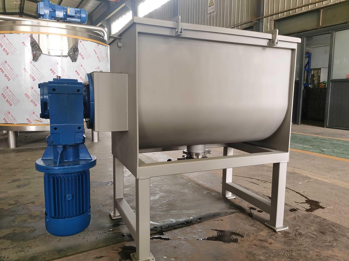 NEW 5 CU. FT. DOUBLE RIBBON BLENDER - S/S