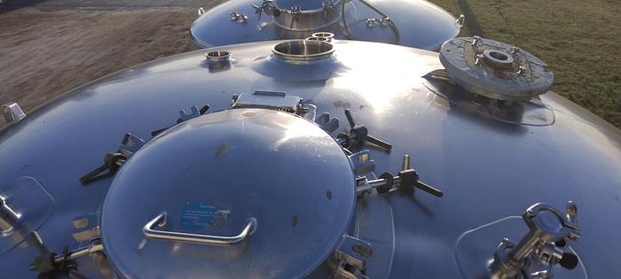 Used 1,600 GALLON MUELLER PRESSURE TANK – 316 S/S – JACKETED (#9637)