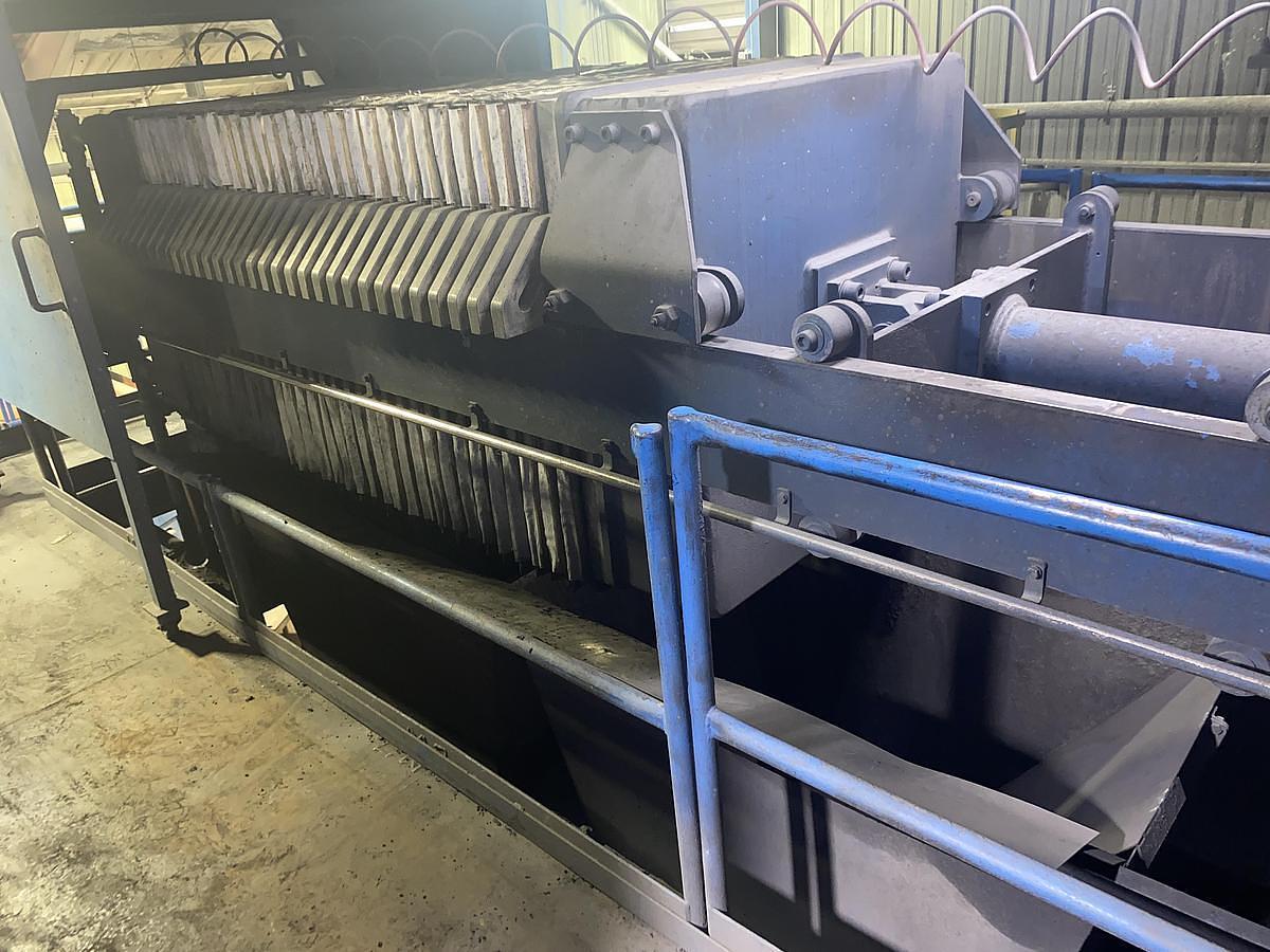 Used 40 CU. FT. US FILTER / JWI FILTER PRESS - 1000 MM - AUTOMATIC