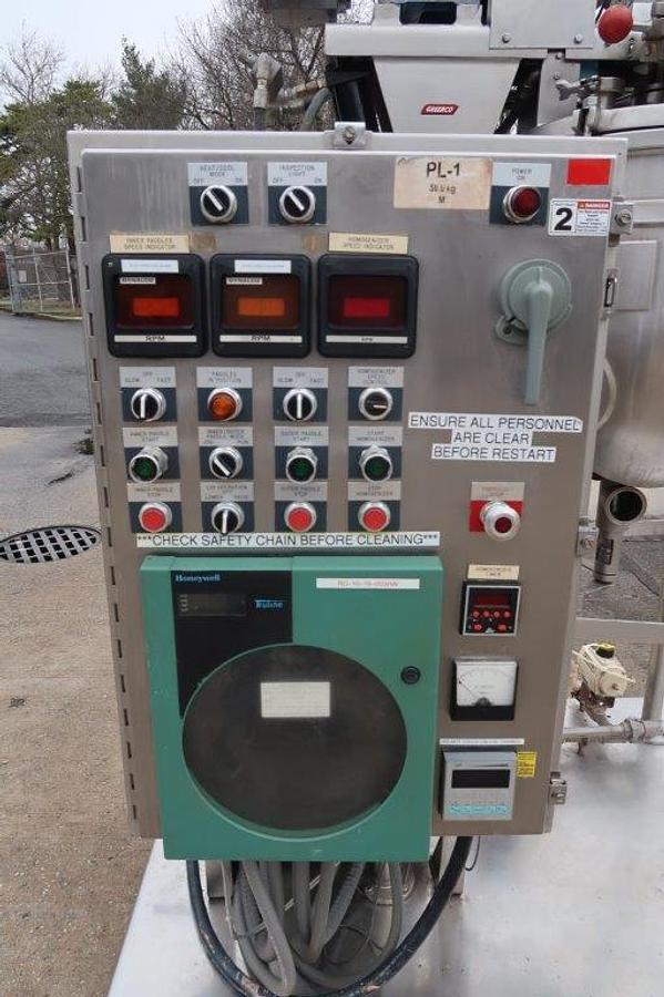 Used 50 LITER (13 GAL) GREERCO TRIPLE MOTION VACUUM KETTLE - S/S - JACKETED