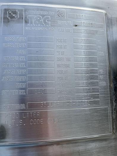 Used  740 GALLON (2,800 LITERs) T & C AGITATED REACTOR 316L S/S JACKETED