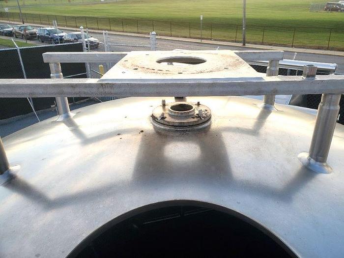 Used 2000 GALLON CHERRY BURRELL S/S JACKETED TANK