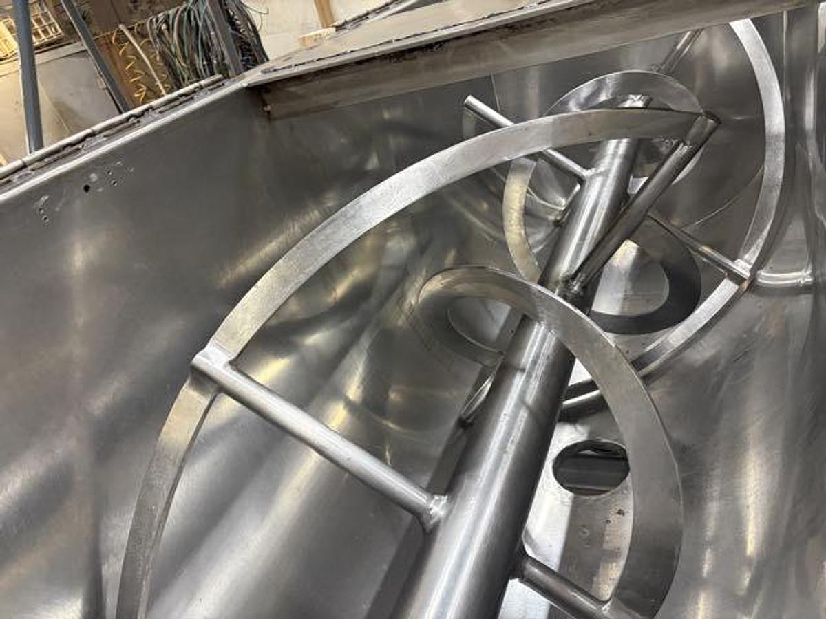 Used 30 CU. FT. DOUBLE RIBBON BLENDER - S/S - 10 HP