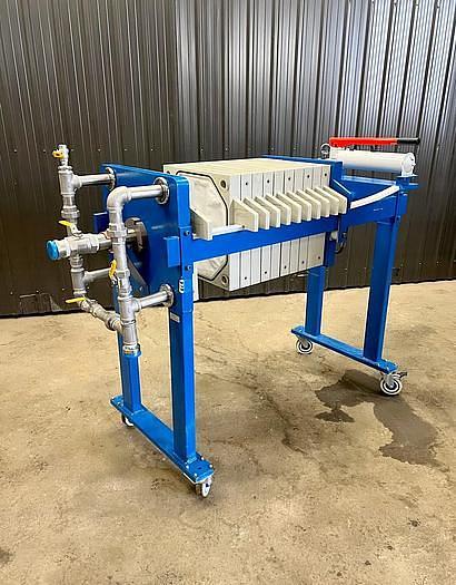 Used 2 CU. FT. MET-CHEM FILTER PRESS - 470 MM - MANUAL - C.G.R.