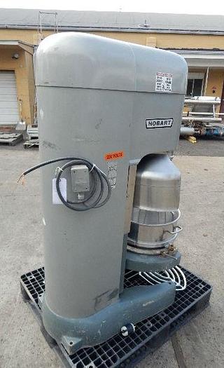 Used 60 QUART HOBART MIXER - MODEL H-600 - WITH BEATER BLADE