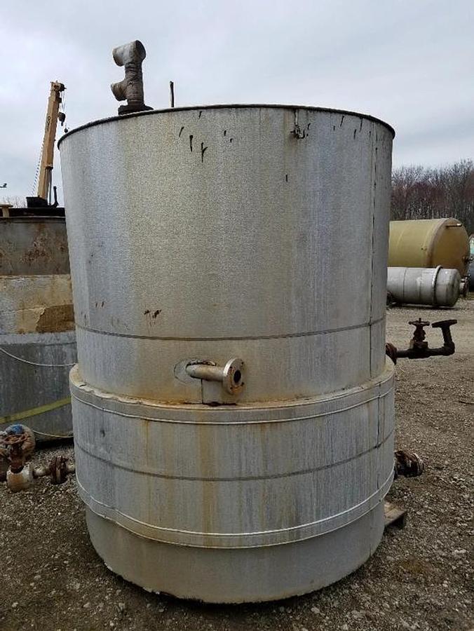Used 1,000 GALLON TANK - S/S - JACKETED