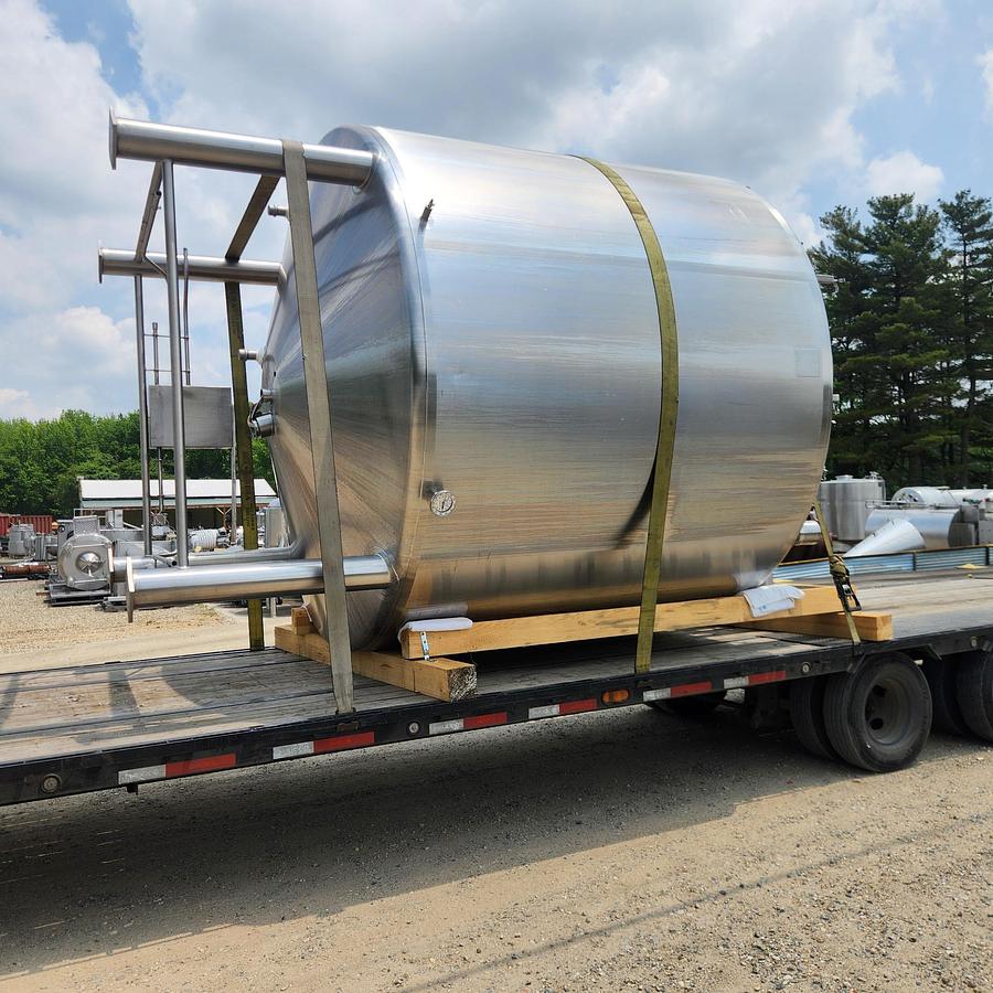 Used 4,000 GALLON WALKER DOUBLE MOTION MIXING TANKS - S/S - JACKETED (2)