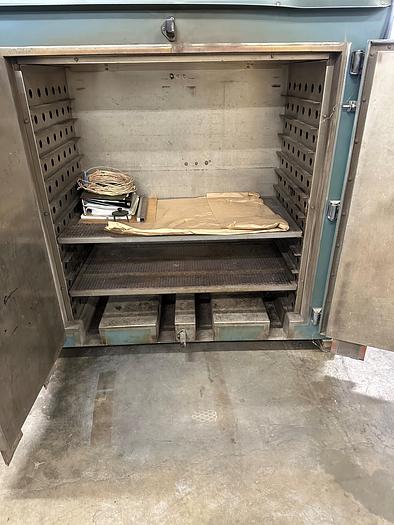 Used 48″ W X 24″ D X 48″ H BLUE M OVEN – MODEL DCRI-326G-ST-350 – 316 DEG C / 600 DEG. F