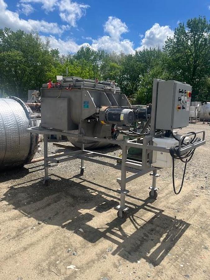 Used 15 CU. FT. A & J PFLAUER DOUBLE ROTOR PADDLE MIXER