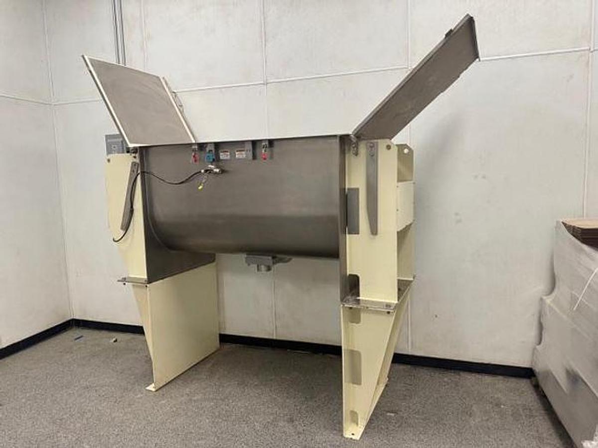 Used 25 CU. FT. ROSS DOUBLE RIBBON BLENDER - S/S