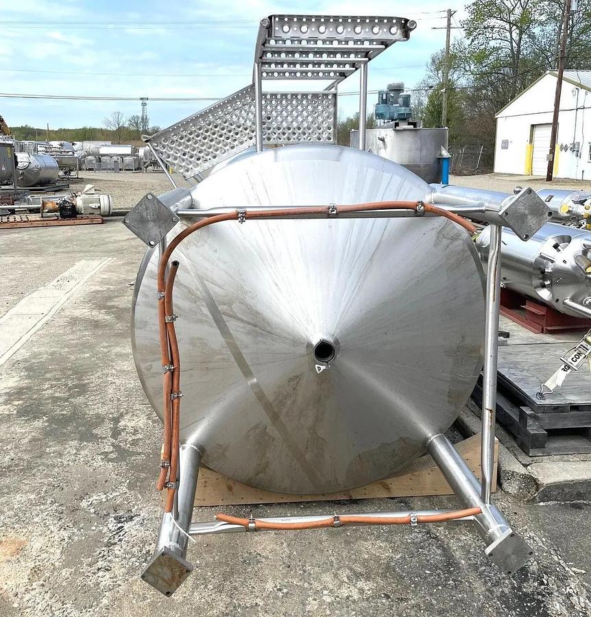 Used 1,000 GALLON FELDMEIER MIX TANK - SANITARY S/S