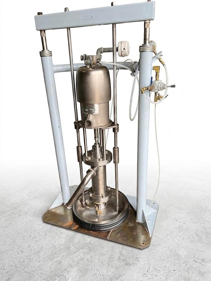 Refurbished 55 GALLON SANITARY GRACO DRUM PUMP