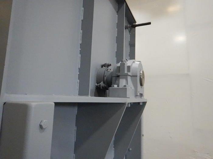 Used 185 CU. FT. MUNSON PADDLE BLENDER - S/S - DIMPLE JACKET