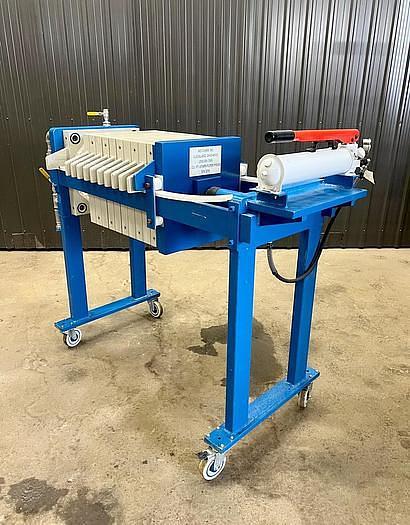Used 2 CU. FT. MET-CHEM FILTER PRESS - 470 MM - MANUAL - C.G.R.