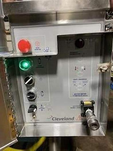 Used 60 GALLON CLEVELAND NATURAL GAS SELF CONTAINED AGITATED KETTLE
