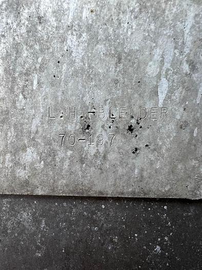 Used 270 CU. FT. WORKING CAPACITY DOUBLE RIBBON BLENDER - S/S