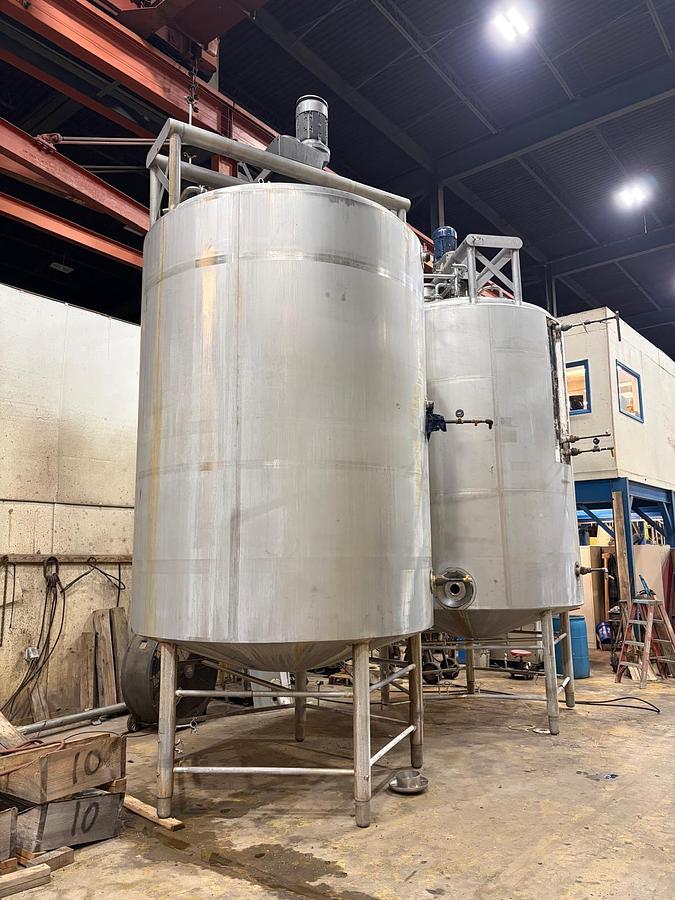 Used 3,840 GALLON MIX TANK - T-316L S/S
