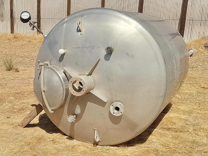 Used 850 GALLON CE HOWARD S/S JACKETED WITH AGITATION 