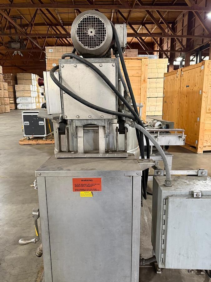 Used 40 GALLON SELF-CONTAINED (ELECTRIC) TWIN ACTION GROEN KETTLE