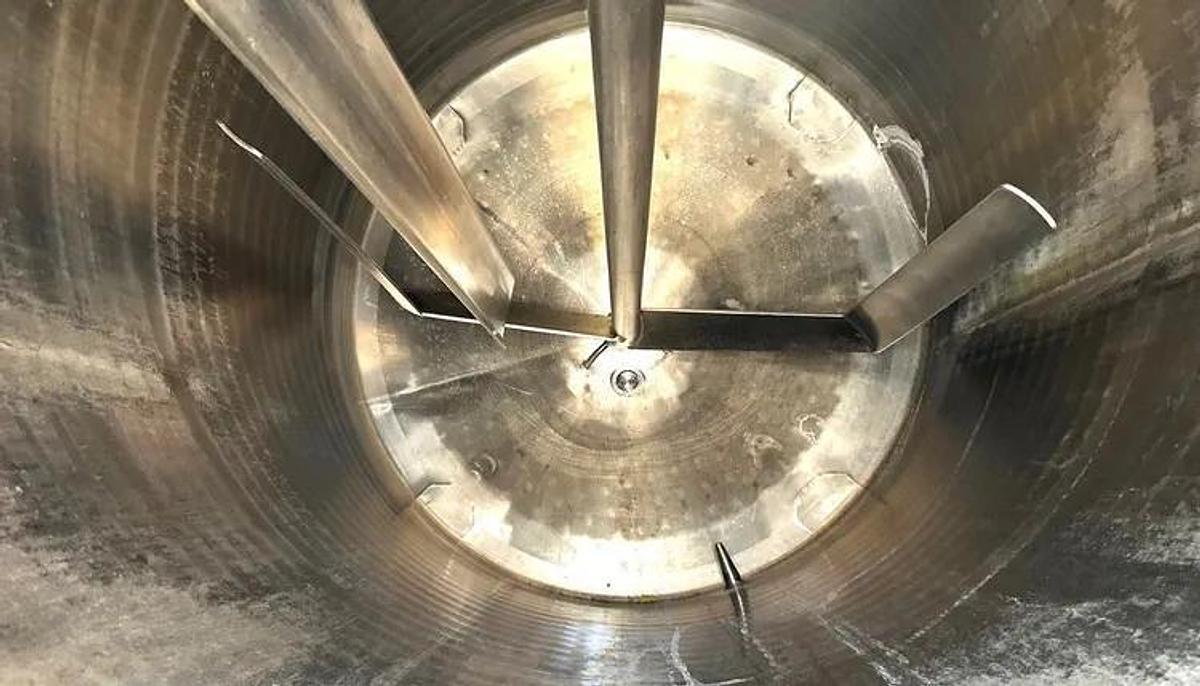 Used 600 GALLON WALKER JACKETED MIX TANK WITH SWEEP MIXER
