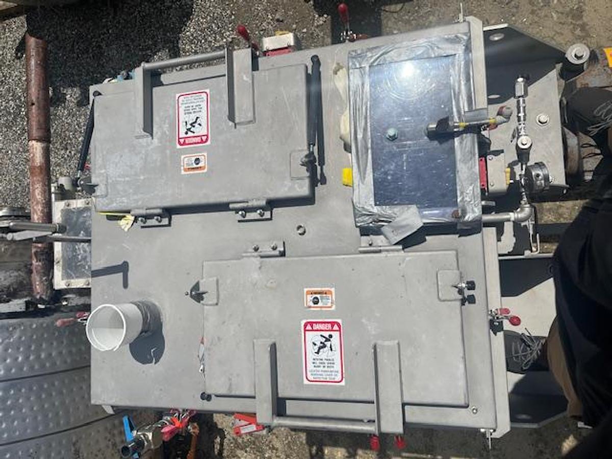 Used 15 CU. FT. A & J PFLAUER DOUBLE ROTOR PADDLE MIXER