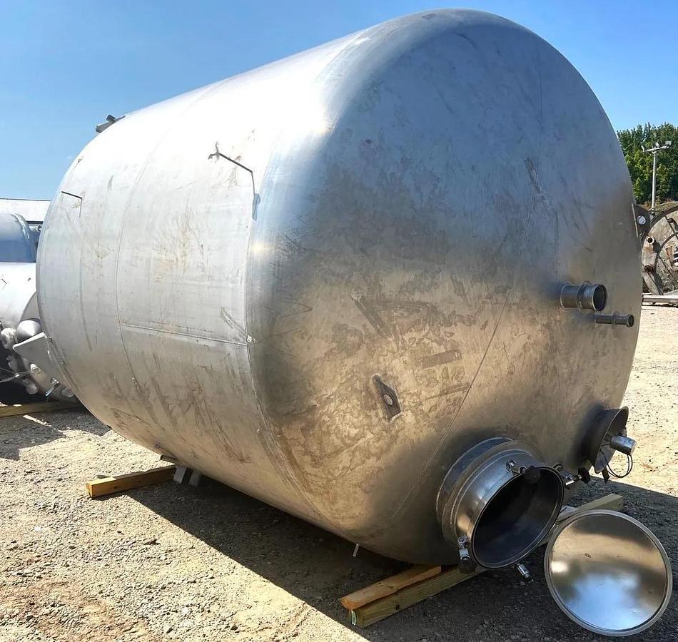 Used 4,500 GALLON EDEL SANITARY STAINLESS STEEL TANK